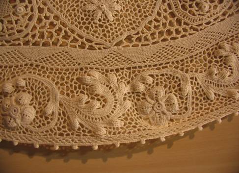 lo shabby di Mila: Tra pizzi e merletti  Antique lace, Lace doilies,  Linens and lace